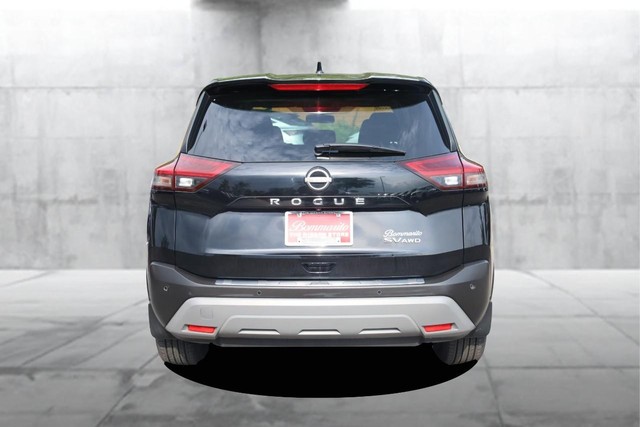 Nissan Rogue Vehicle Image 06