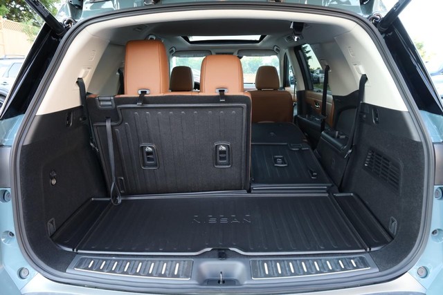 Nissan Pathfinder Vehicle Image 08