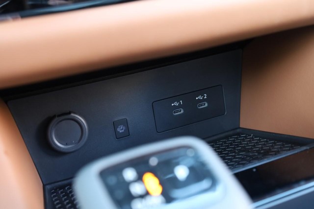 Nissan Pathfinder Vehicle Image 19