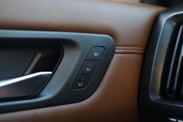 Nissan Pathfinder Vehicle Image 23