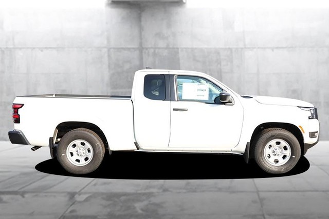 Nissan Frontier Vehicle Image 05