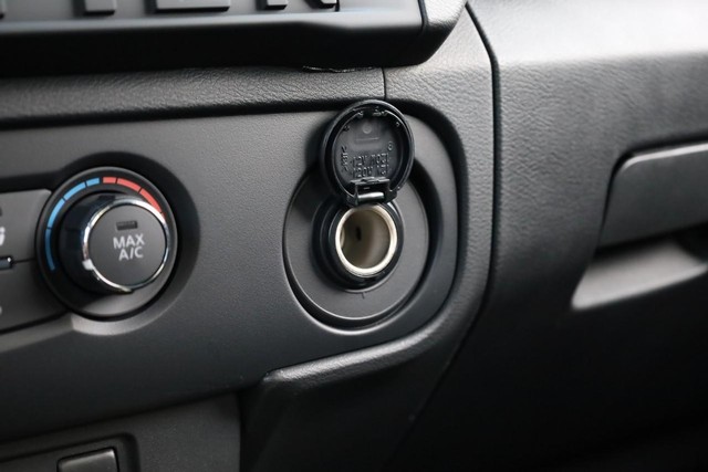 Nissan Frontier Vehicle Image 16