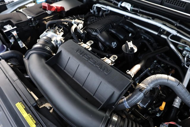 Nissan Frontier Vehicle Image 25