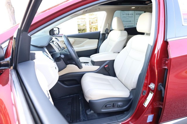 Nissan Murano Vehicle Image 08