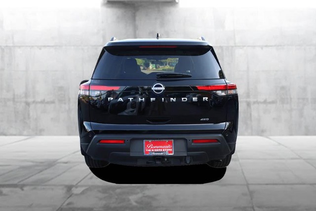 Nissan Pathfinder Vehicle Image 06