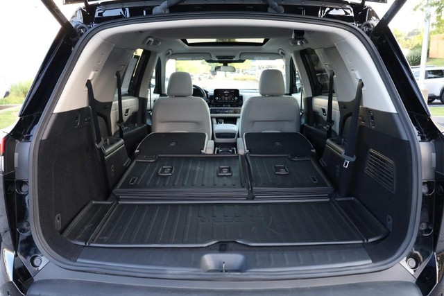 Nissan Pathfinder Vehicle Image 09