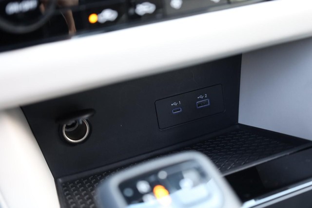 Nissan Pathfinder Vehicle Image 17
