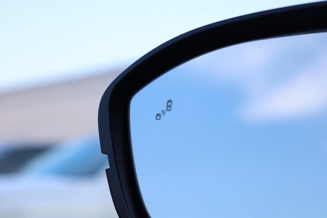 Nissan Pathfinder Vehicle Image 22