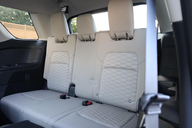 Nissan Pathfinder Vehicle Image 27