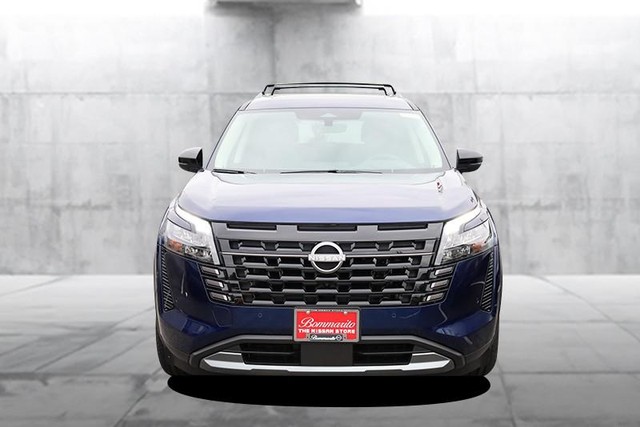 Nissan Pathfinder Vehicle Image 04