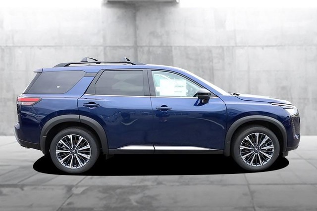 Nissan Pathfinder Vehicle Image 05