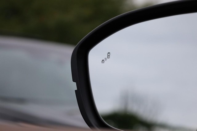 Nissan Pathfinder Vehicle Image 25
