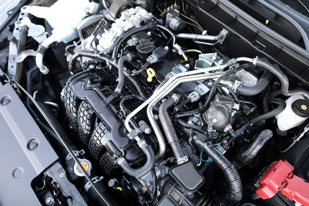 Nissan Altima Vehicle Image 26