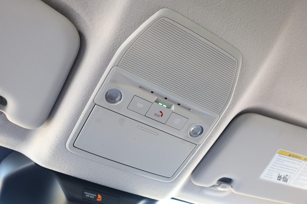 Nissan Kicks Vehicle Image 17