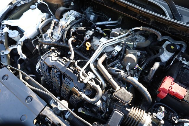 Nissan Altima Vehicle Image 24