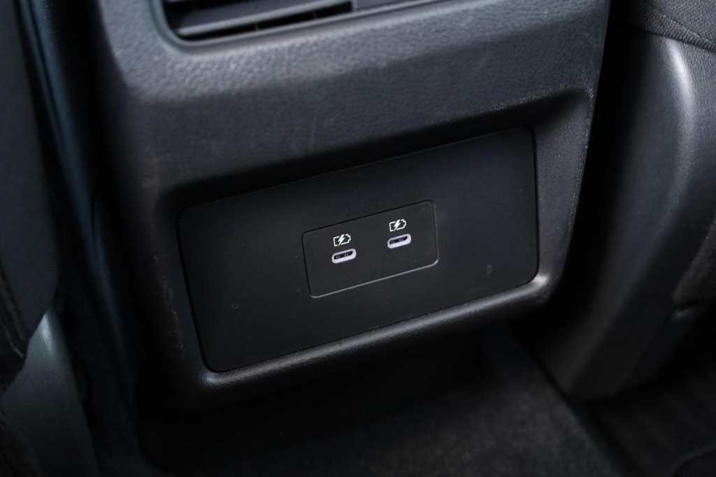 Nissan Rogue Vehicle Image 21