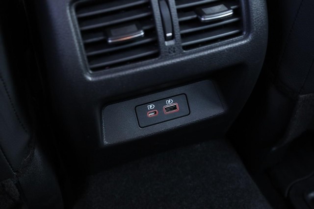 Nissan Altima Vehicle Image 23
