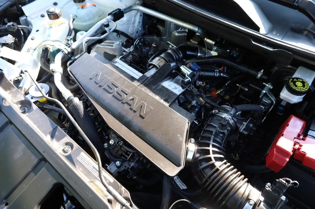 Nissan Rogue Vehicle Image 26