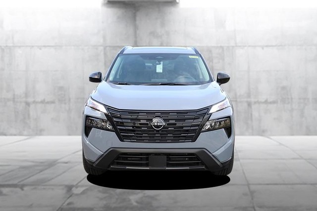 Nissan Rogue Vehicle Image 04