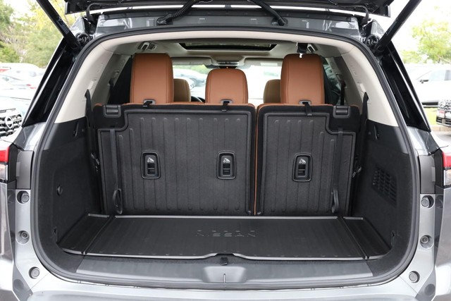 Nissan Pathfinder Vehicle Image 07