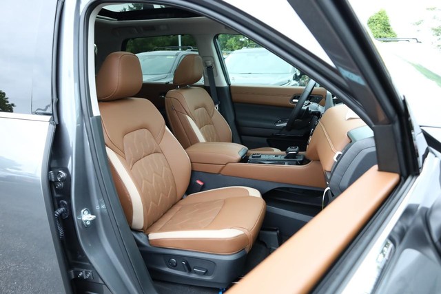 Nissan Pathfinder Vehicle Image 32