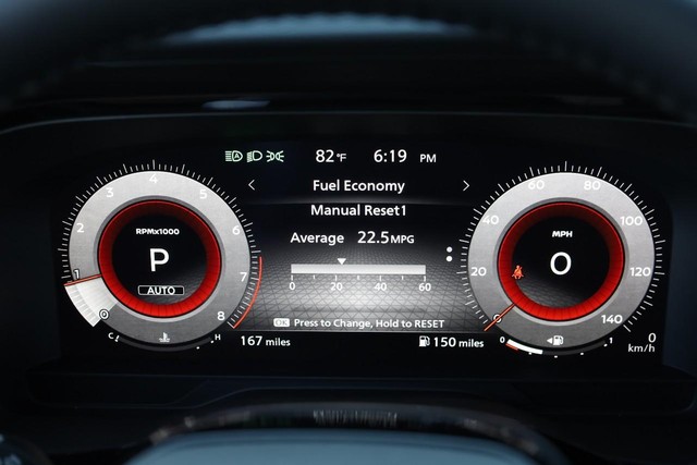 Nissan Pathfinder Vehicle Full-screen Gallery Image 12