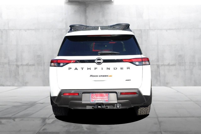 Nissan Pathfinder Vehicle Image 06
