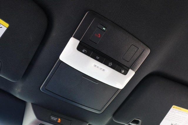 Nissan Pathfinder Vehicle Image 18