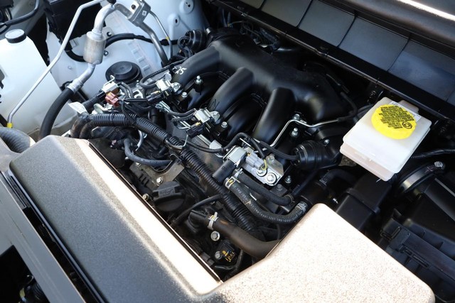 Nissan Pathfinder Vehicle Image 28