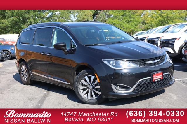 Ballwin MO 2020 Chrysler Pacifica more details - chrysler pacifica