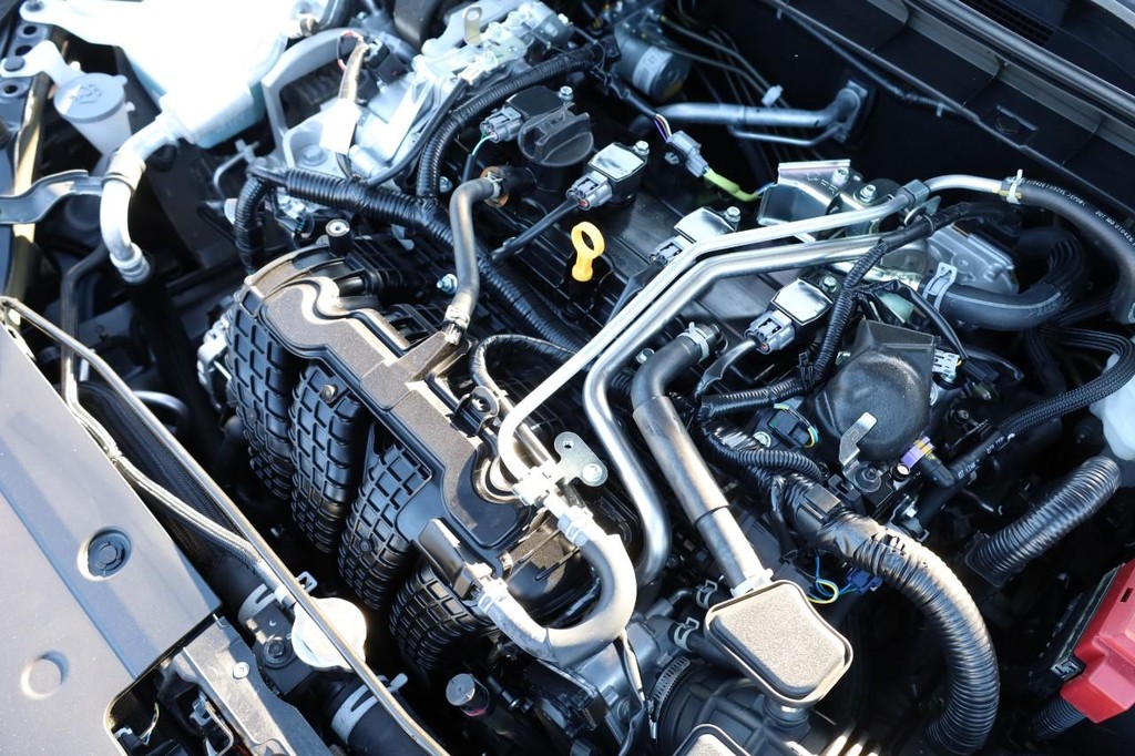 Nissan Altima Vehicle Image 25