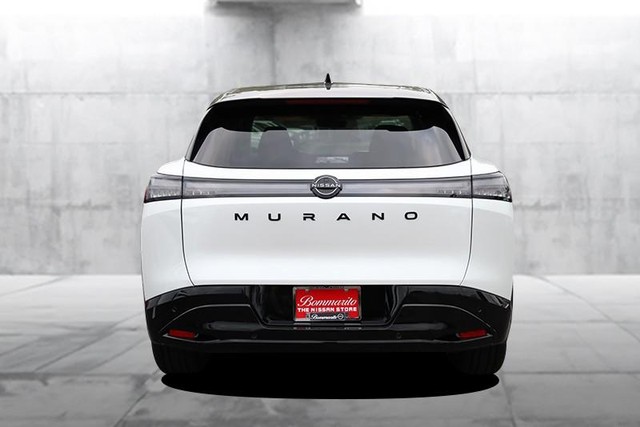 Nissan Murano Vehicle Full-screen Gallery Image 6