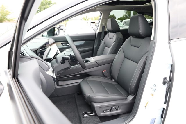 Nissan Murano Vehicle Full-screen Gallery Image 8
