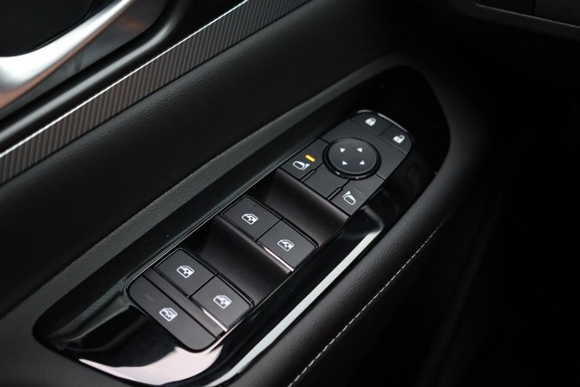 Nissan Murano Vehicle Full-screen Gallery Image 21