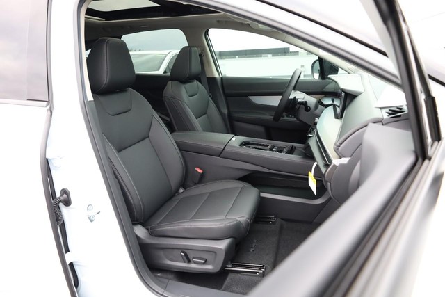 Nissan Murano Vehicle Full-screen Gallery Image 29