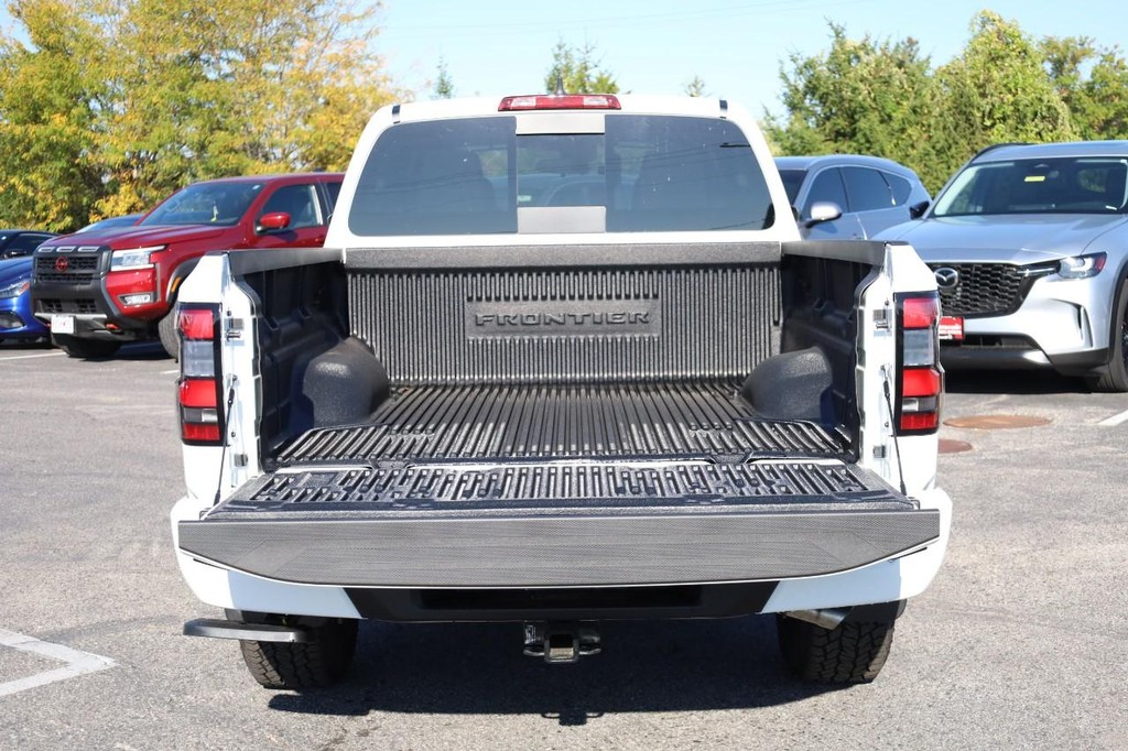 Nissan Frontier Vehicle Image 07