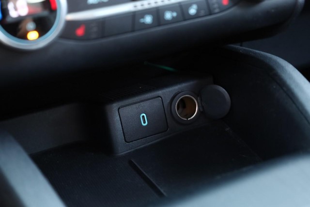 Ford Escape Vehicle Full-screen Gallery Image 18