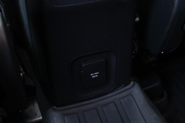 Ford Escape Vehicle Full-screen Gallery Image 26