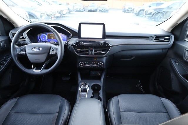 Ford Escape Vehicle Full-screen Gallery Image 27