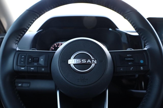 2025 Nissan Pathfinder SV - Photo 13
