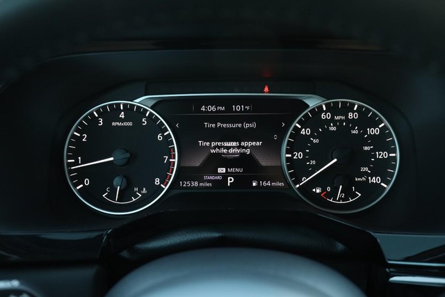 2025 Nissan Pathfinder SV - Photo 14