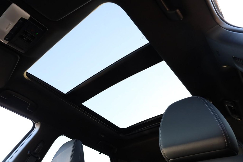 Nissan Rogue Plug-In Hybrid Vehicle Image 10