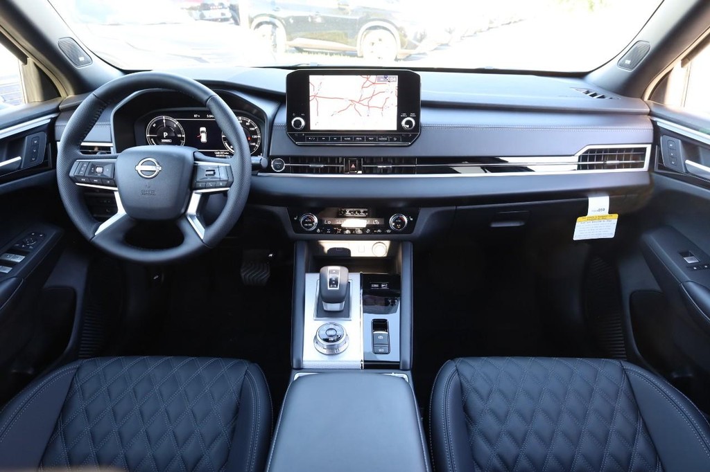 Nissan Rogue Plug-In Hybrid Vehicle Image 29