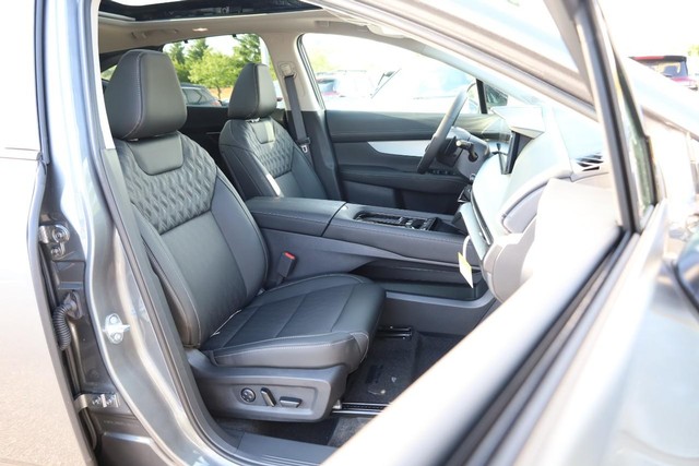 Nissan Murano Vehicle Full-screen Gallery Image 31