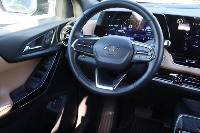 Chevrolet Equinox Vehicle Full-screen Gallery Image 27