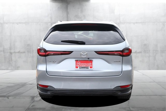Mazda CX-90 Vehicle Full-screen Gallery Image 6