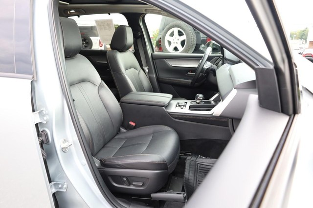 Mazda CX-90 Vehicle Full-screen Gallery Image 29