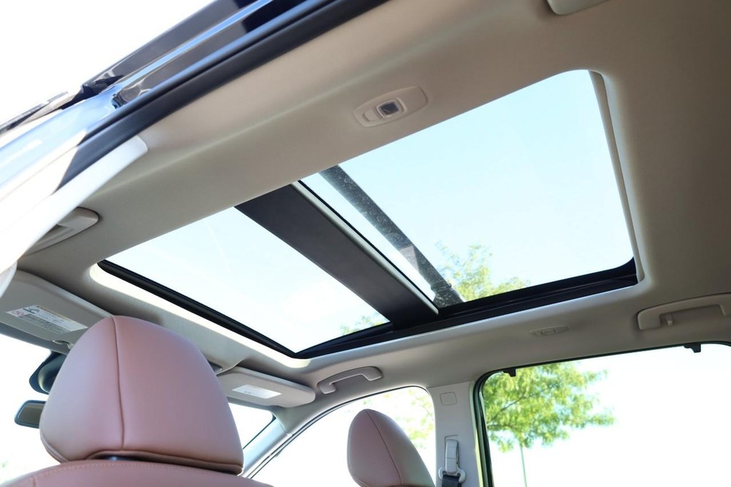 Nissan Rogue Vehicle Image 10