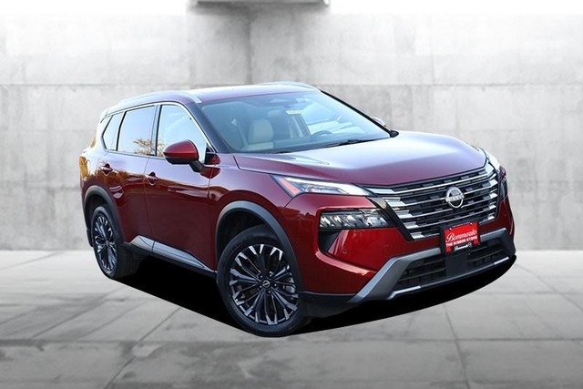Nissan Rogue Vehicle Image 02