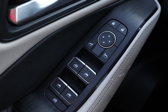 Nissan Rogue Vehicle Image 20